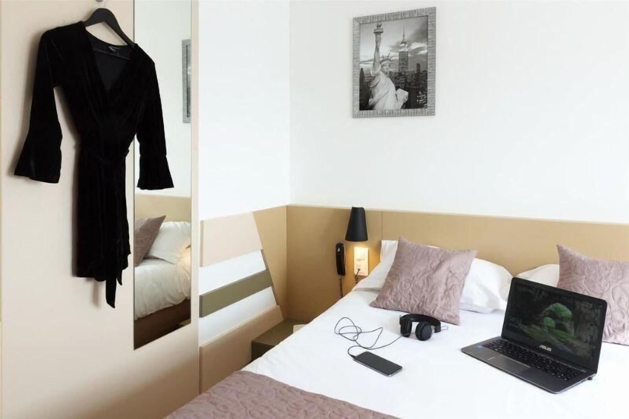 Hotel Le Saint Germain Ольне-су-Буа Экстерьер фото