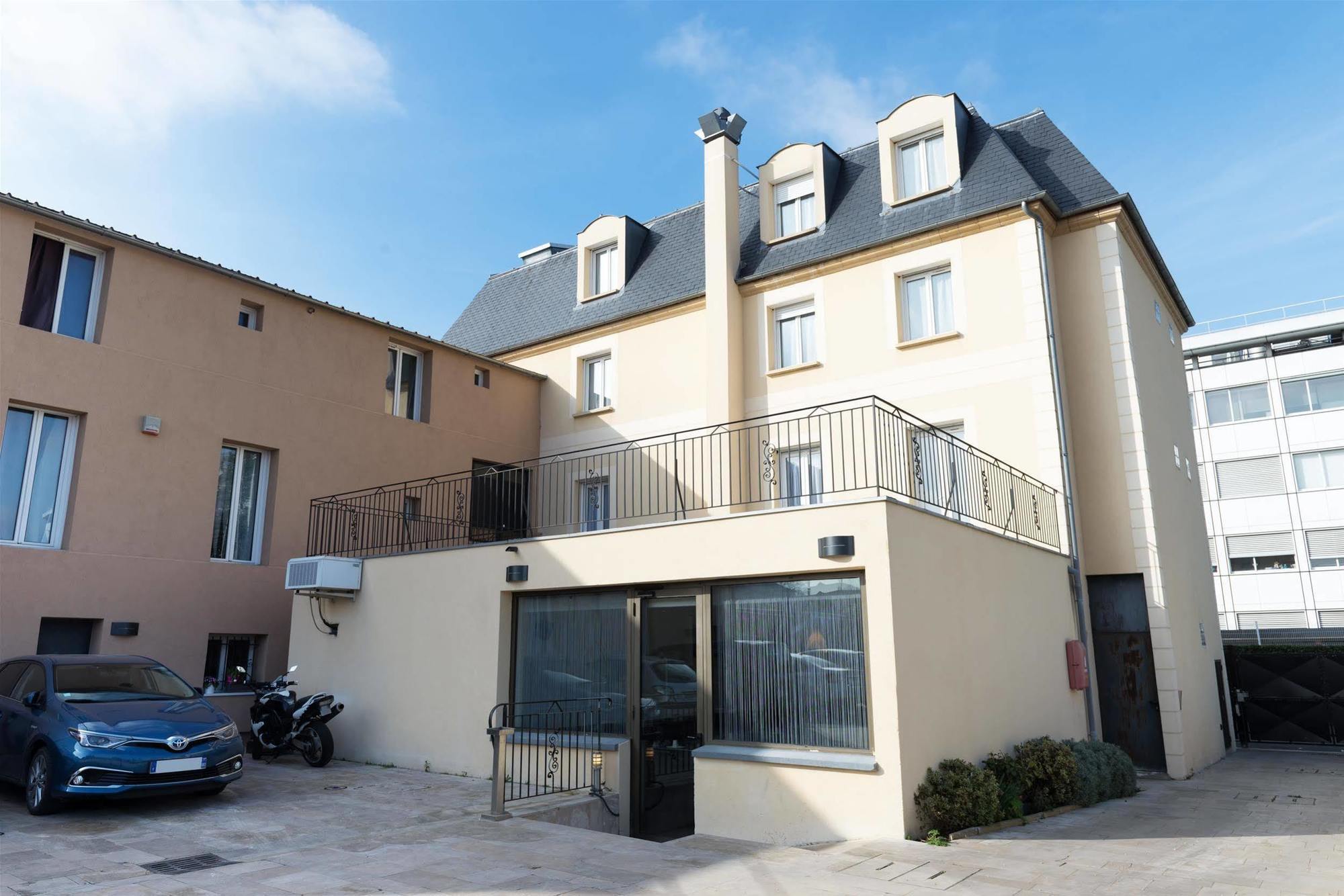 Hotel Le Saint Germain Ольне-су-Буа Экстерьер фото